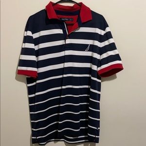 Large men’s Nautica shirt.